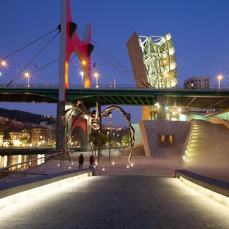 Clasico Y Funcional Vivienda Turistica Centro Bilbao Exterior foto